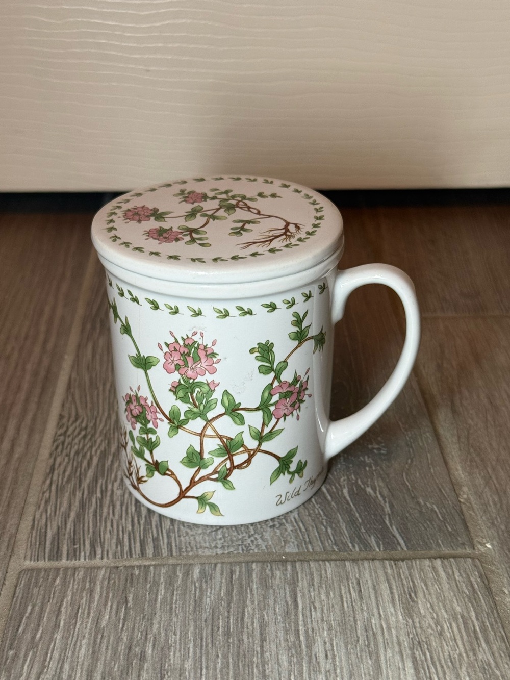 Vintage Wild Thyme Tea Cup with Lid